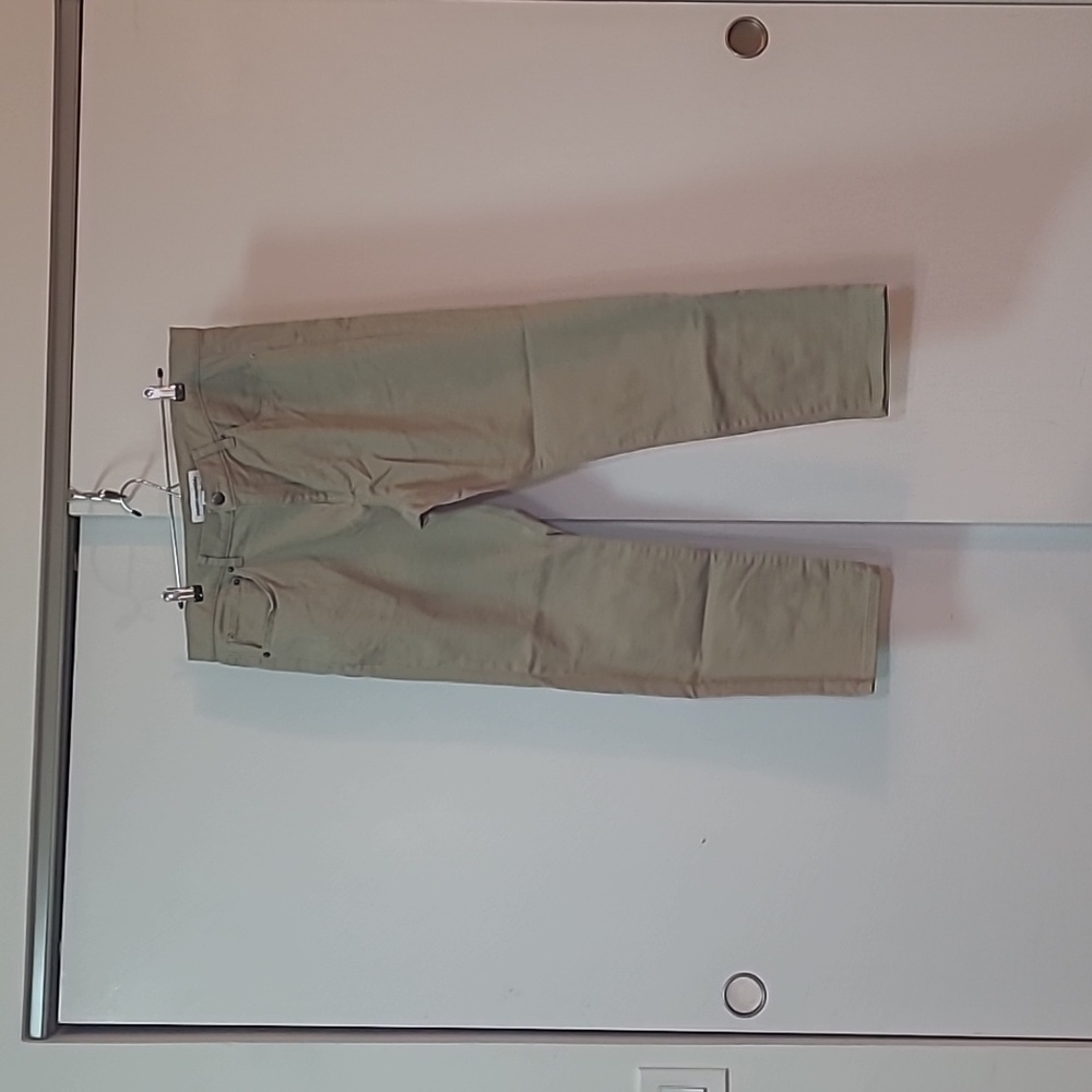 Amazon Essentials Men's Jeans size 36W  x28L Khaki